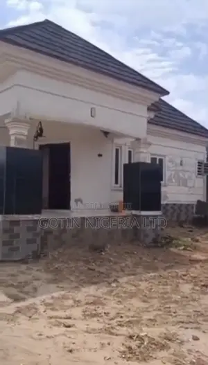3bdrm Bungalow in Benin City for sale