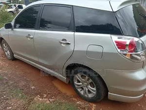 Toyota Matrix 2004 Silver