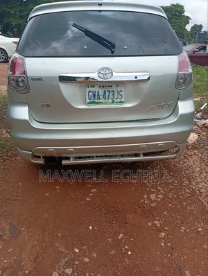 Toyota Matrix 2004 Silver