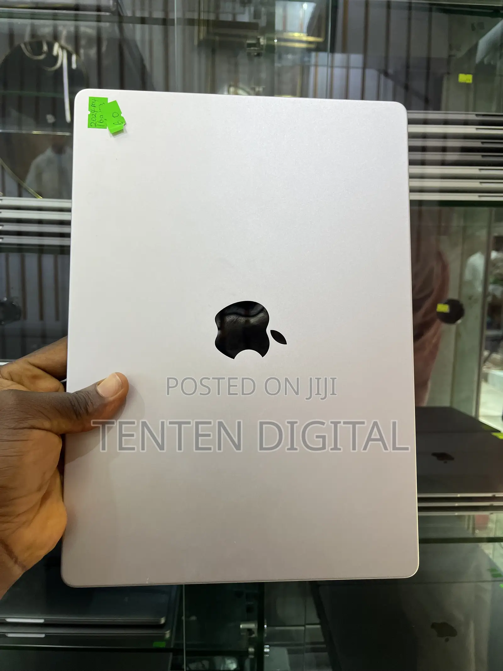 Laptop Apple MacBook Pro 2024 M4 16GB Apple M4 SSD 1T