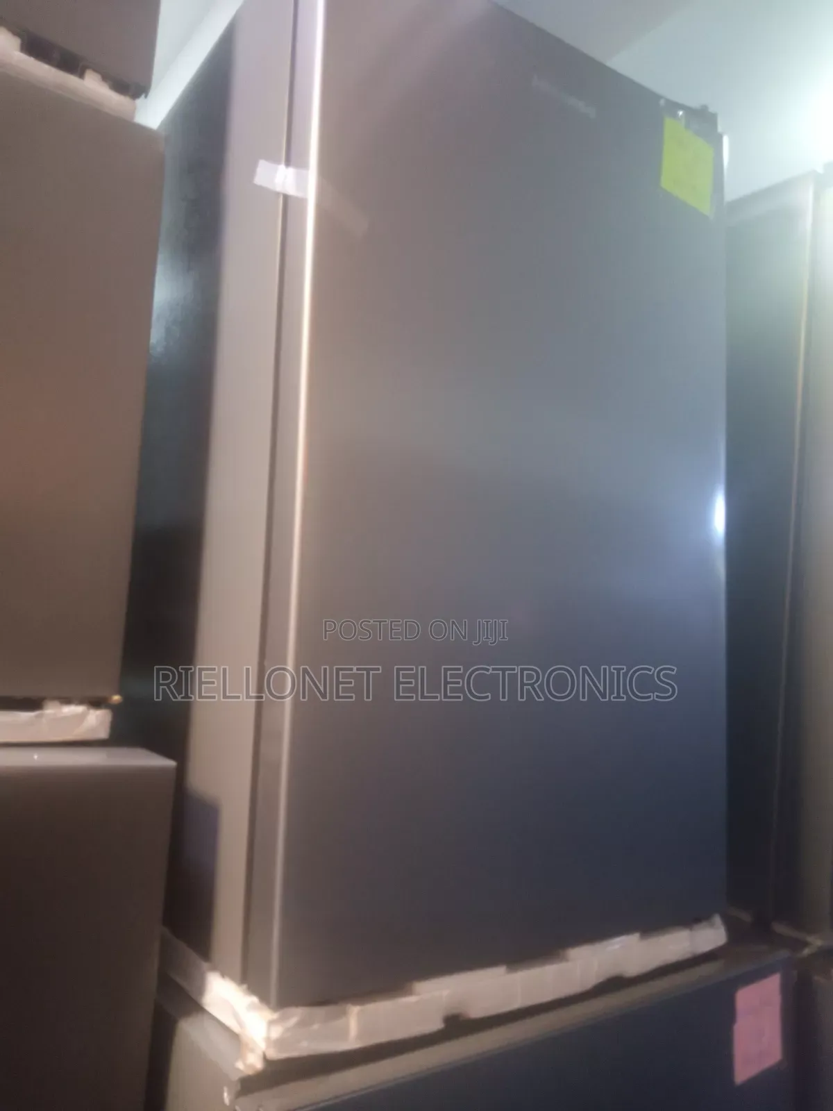 Hisense Table Top Fridge