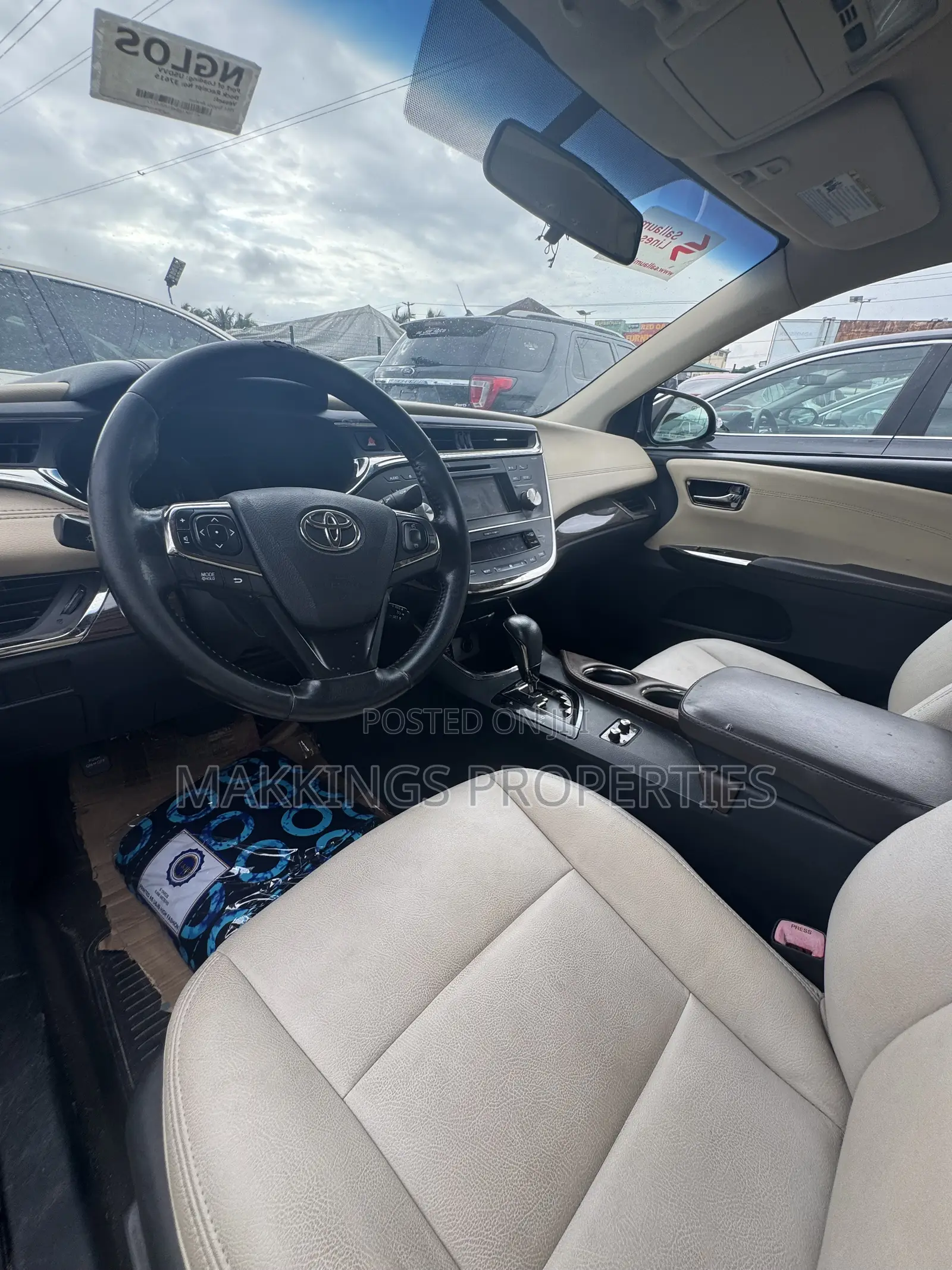Toyota Avalon 2013 Silver