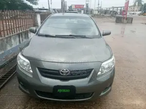 Toyota Corolla 1.4 Advanced 2009 Gray
