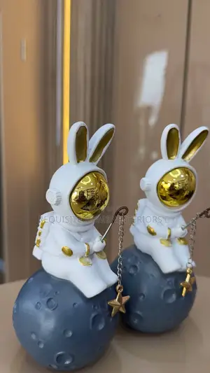 Mini Astronaut Fisherman Decor