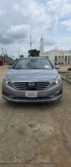 Hyundai Sonata Limited 4dr Sedan (2.4L 4cyl 6A) 2015 Silver
