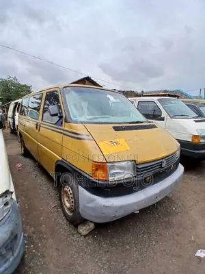 Volkswagen Transporter 1999 Yellow