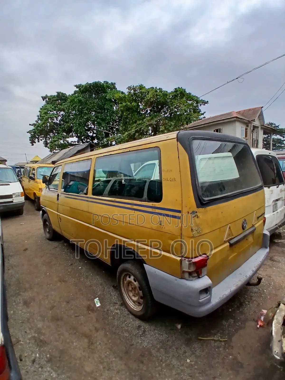 Volkswagen Transporter 1999 Yellow