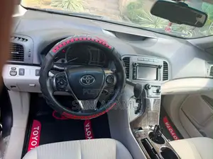 Toyota Venza LE AWD 2013 Gray