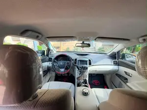 Toyota Venza LE AWD 2013 Gray