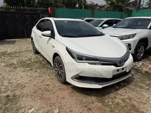 Toyota Corolla 2017 White