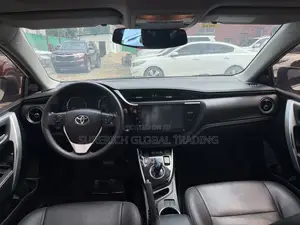 Toyota Corolla 2017 White