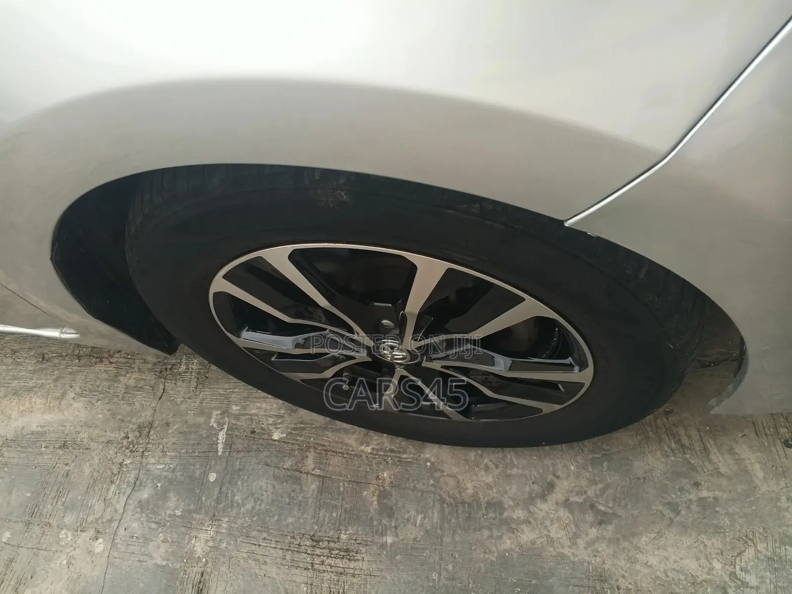 Toyota Corolla 2017 Silver