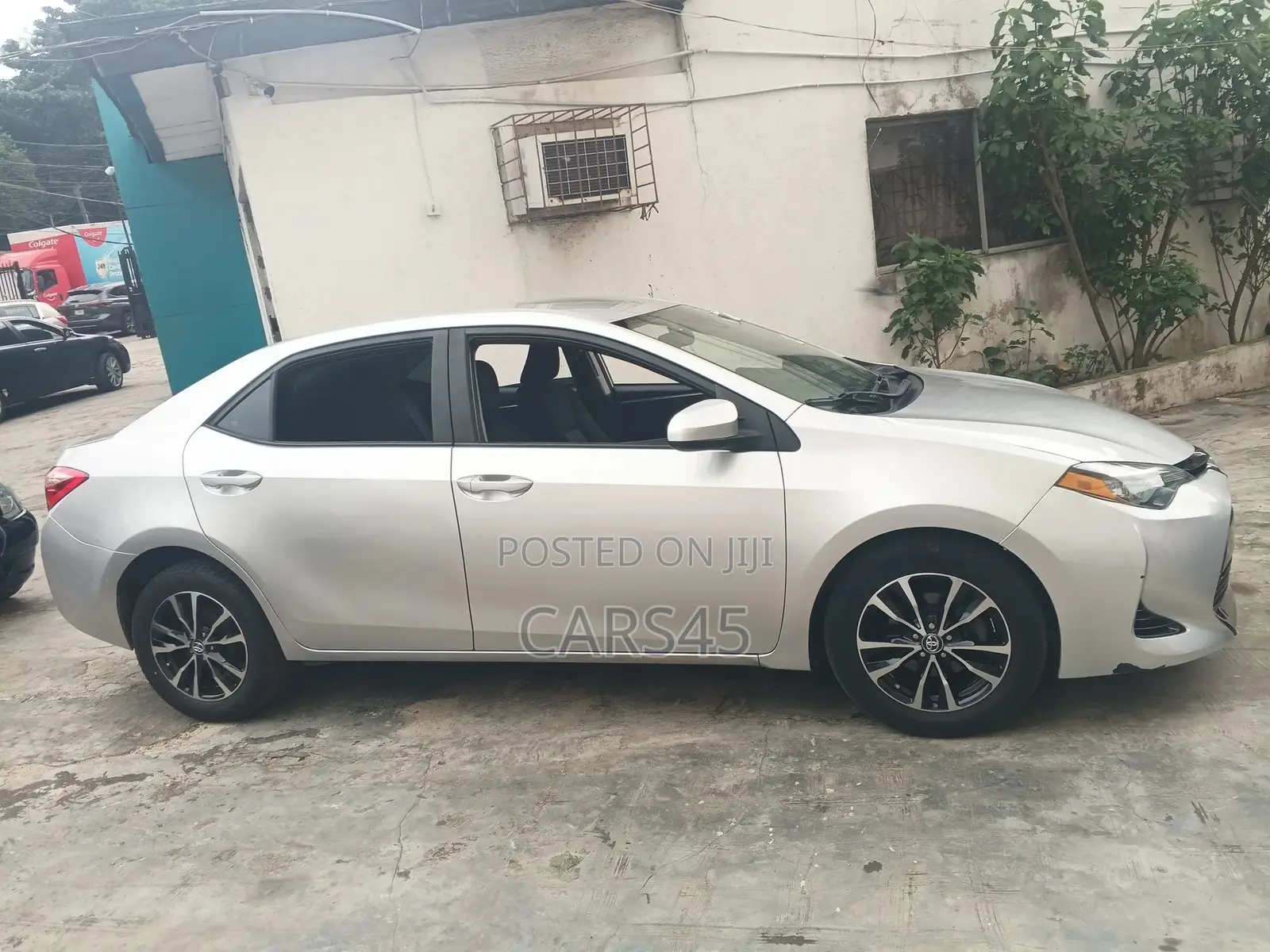Toyota Corolla 2017 Silver