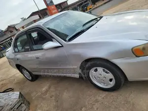 Toyota Corolla 2002 Gray