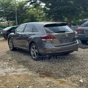 Toyota Venza 2010 Gray