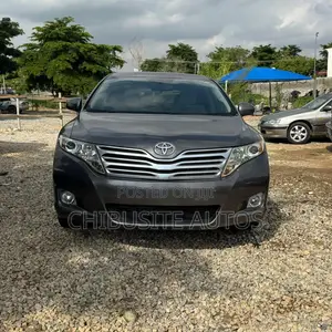 Toyota Venza 2010 Gray