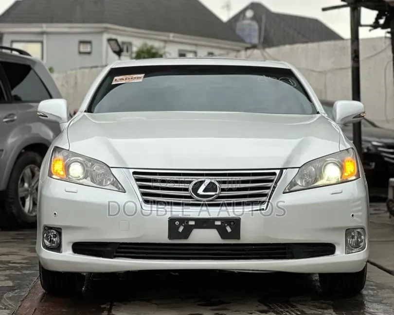 Lexus ES 2012 White