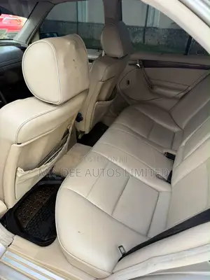Mercedes-Benz C230 1998 Gold
