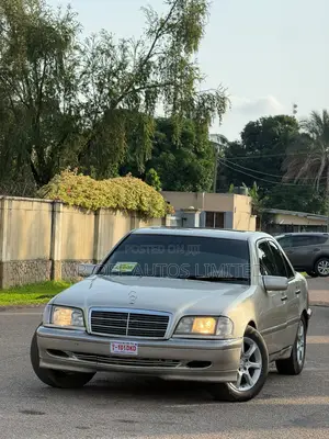 Mercedes-Benz C230 1998 Gold