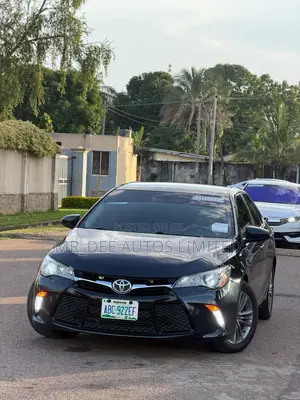 Toyota Camry SE 4dr Sedan (2.5L 4cyl 6A) 2015 Black