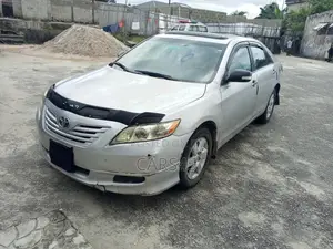 Toyota Camry XLE 4dr Sedan (2.4L 4cyl 5A) 2007 Silver