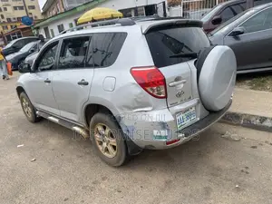 Toyota RAV4 2008 Silver