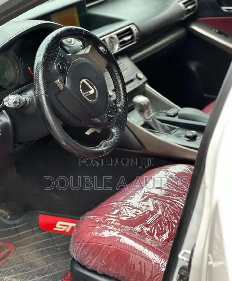 Lexus IS 2015 White