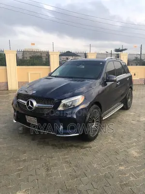 Mercedes-Benz GLE-Class GLE 350d 4MATIC 2016 Blue