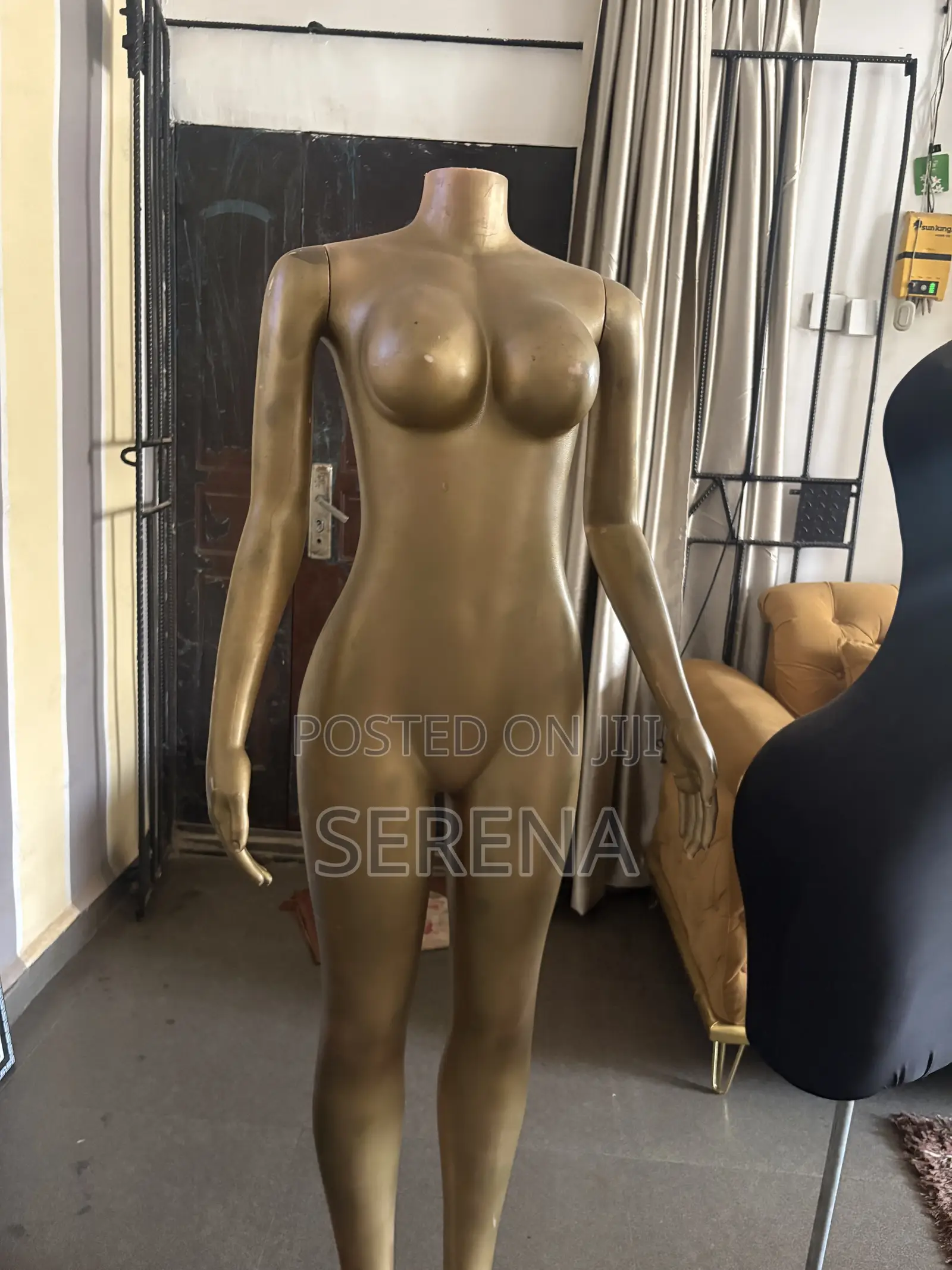 Female Mannequin