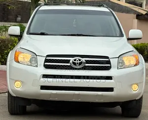 Toyota RAV4 2008 White