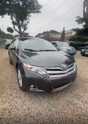 Toyota Venza LE 2013 Gray