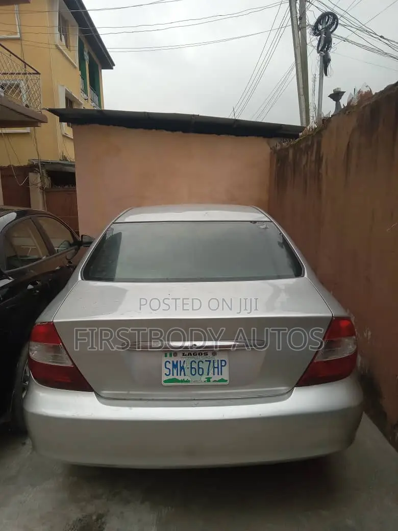 Toyota Camry 2004 Silver