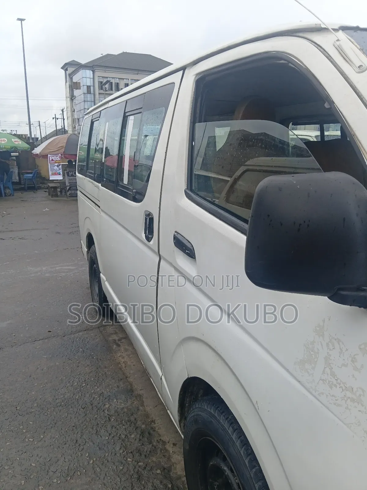 Toyota HiAce 2010 White