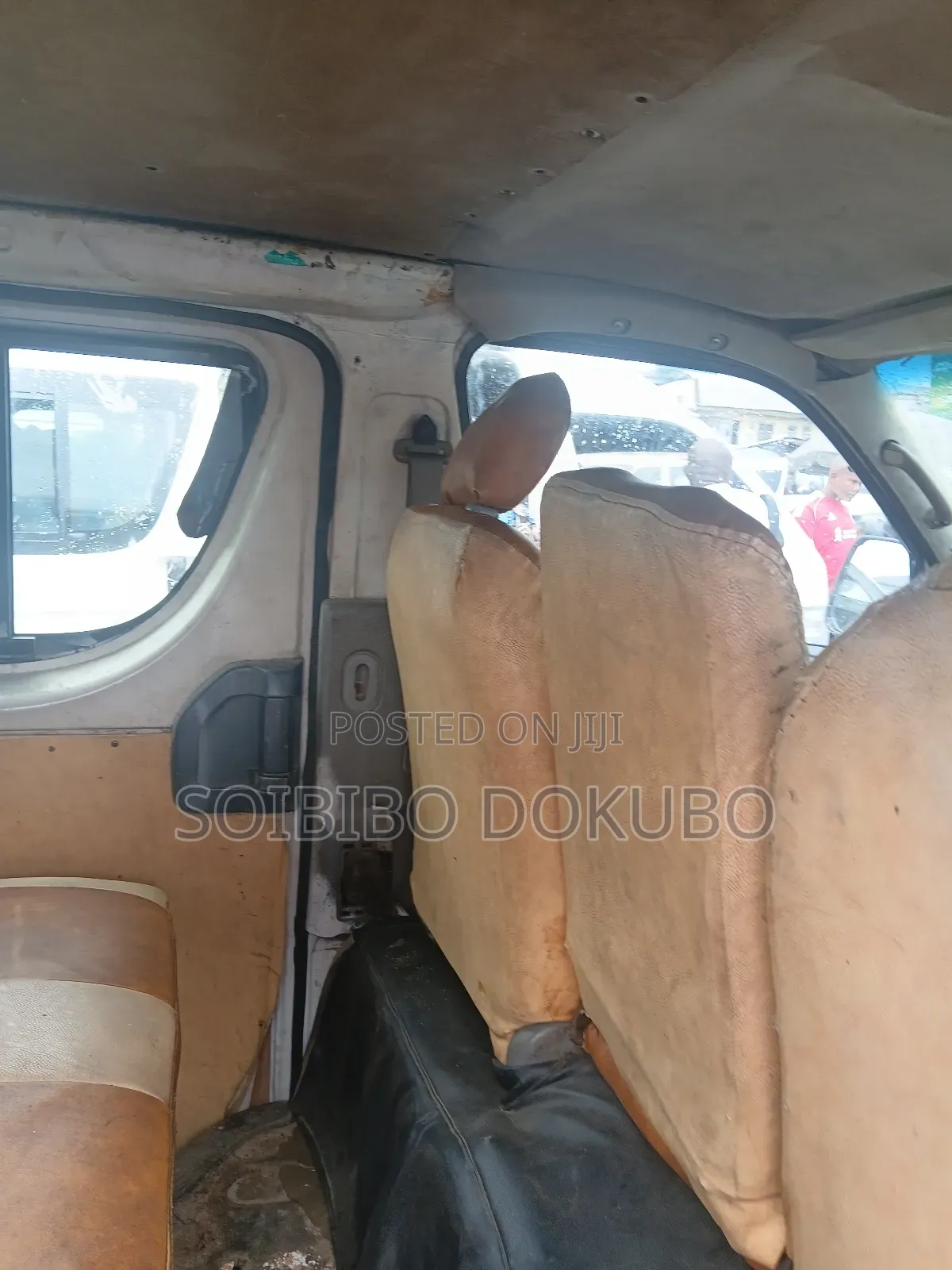 Toyota HiAce 2010 White