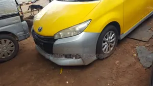 Toyota Wish 2015 Yellow