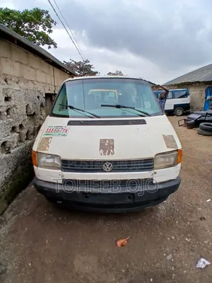 Volkswagen Transporter 1998 White