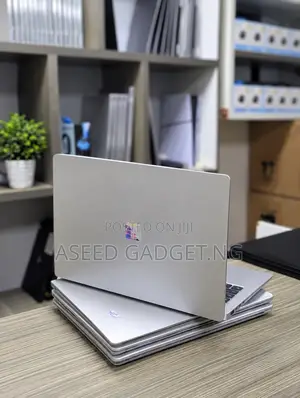 Laptop Microsoft Surface Laptop 2 16GB Intel Core i7 SSD 512GB