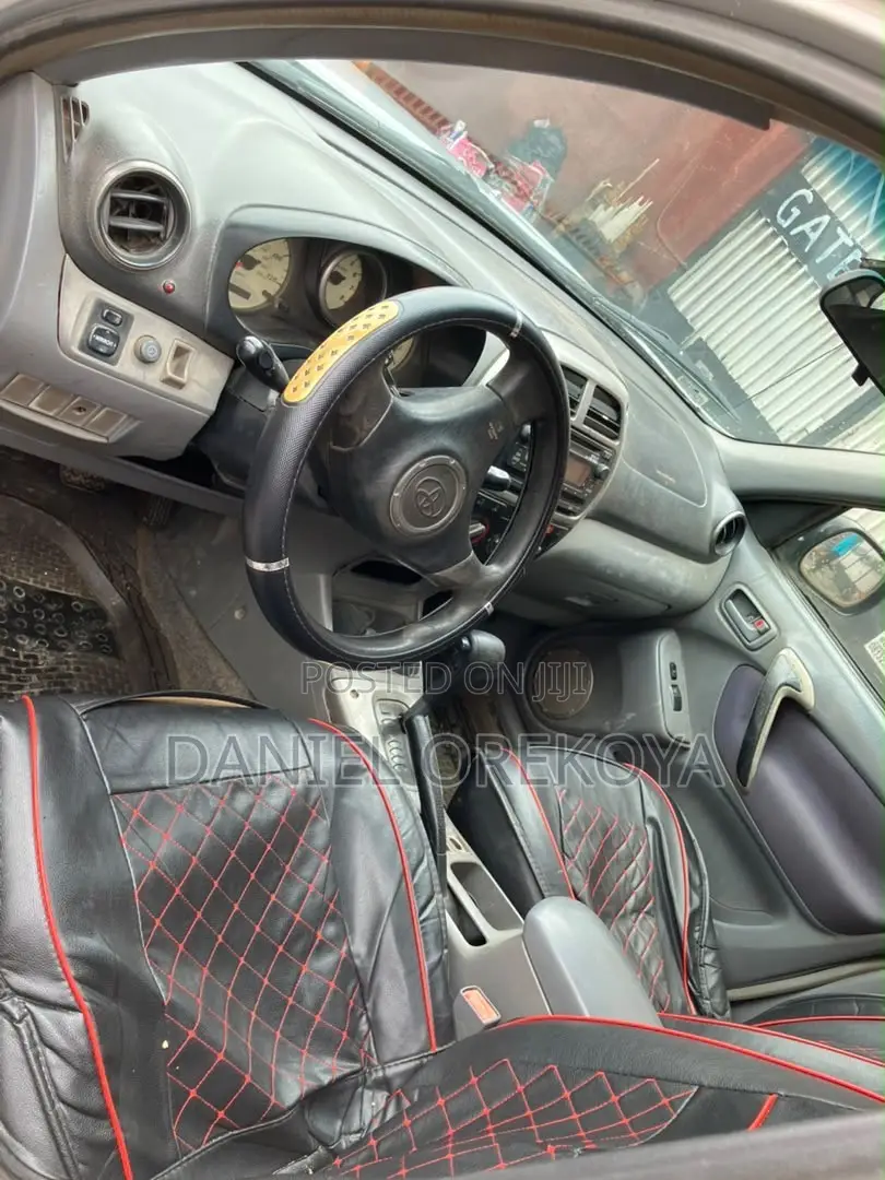 Toyota RAV4 Automatic 2003 Silver