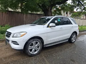 Mercedes-Benz M Class ML350 4MATIC 4dr SUV AWD (3.5L 6cyl 7A) 2015
