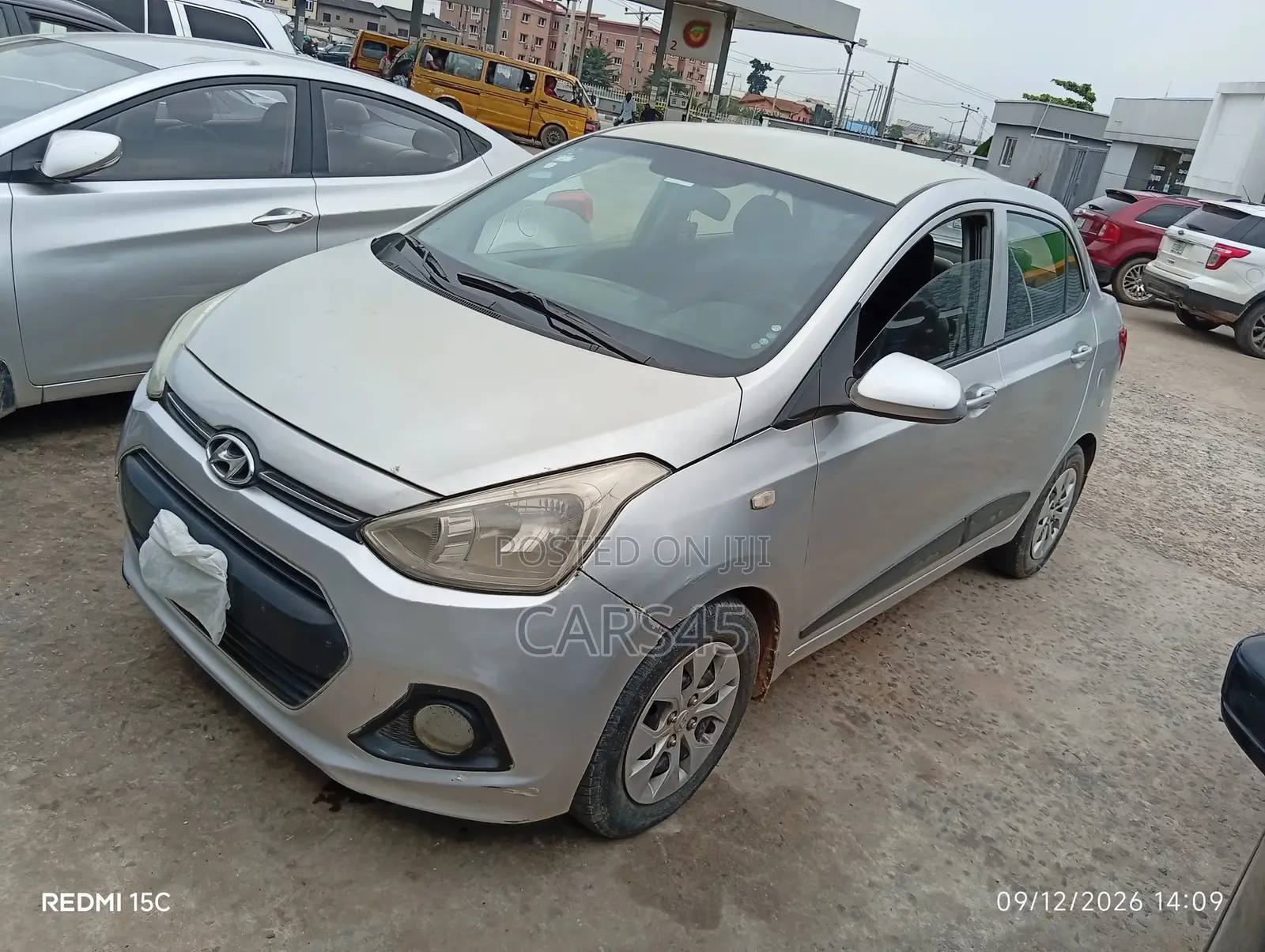 Hyundai Xcent 2015 Silver