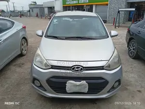 Hyundai Xcent 2015 Silver