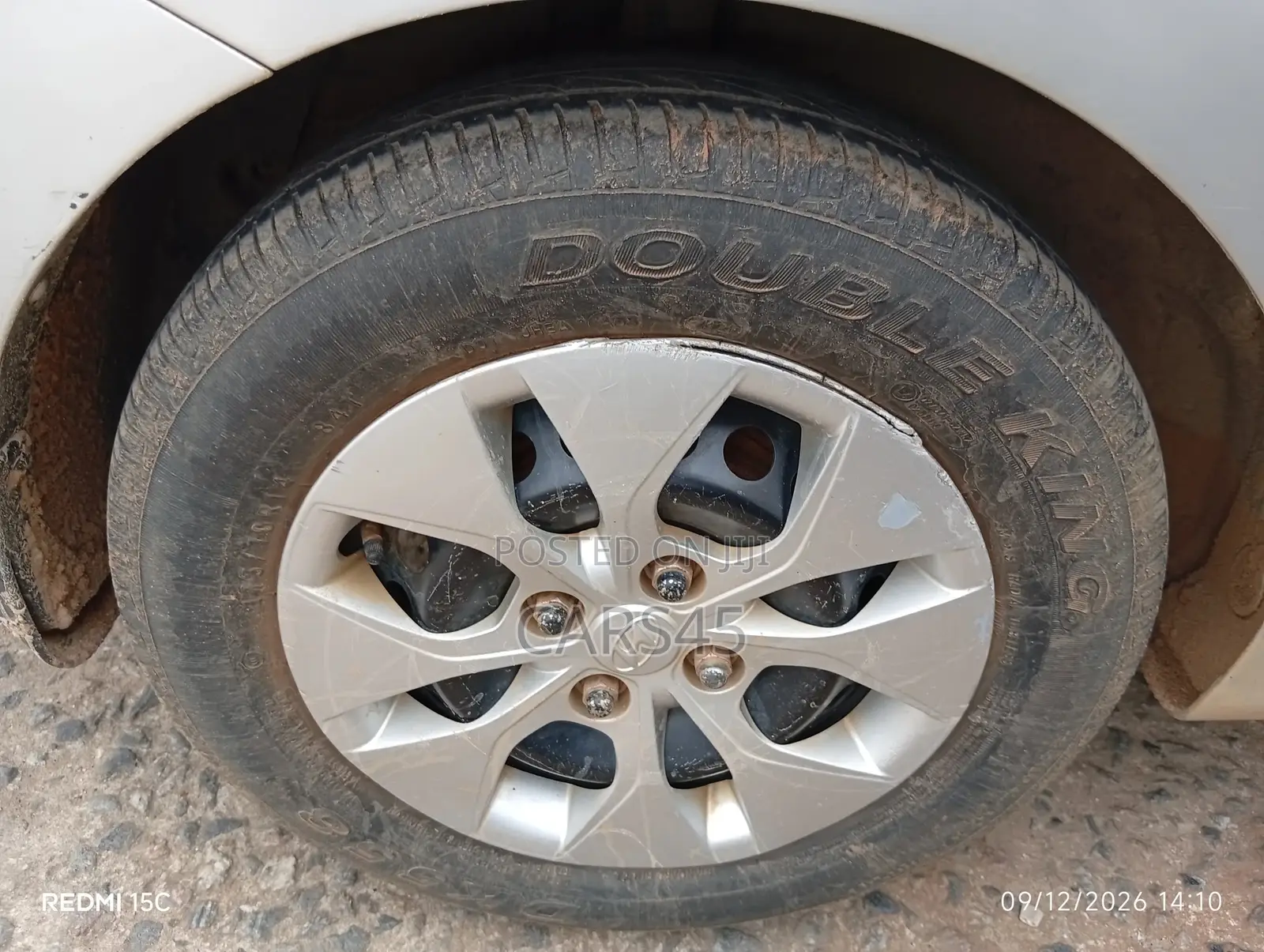 Hyundai Xcent 2015 Silver