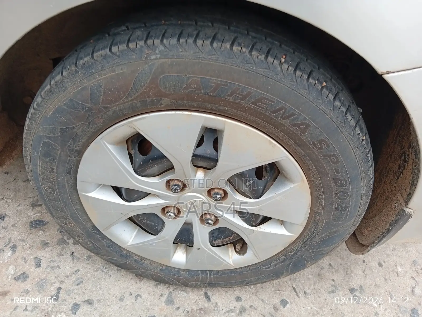 Hyundai Xcent 2015 Silver