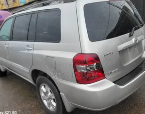 Toyota Highlander 2004 Silver