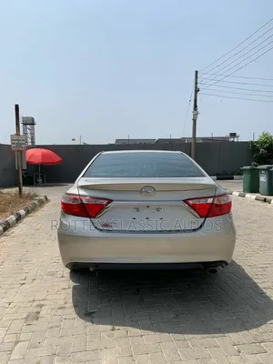Toyota Camry 2015 Gold