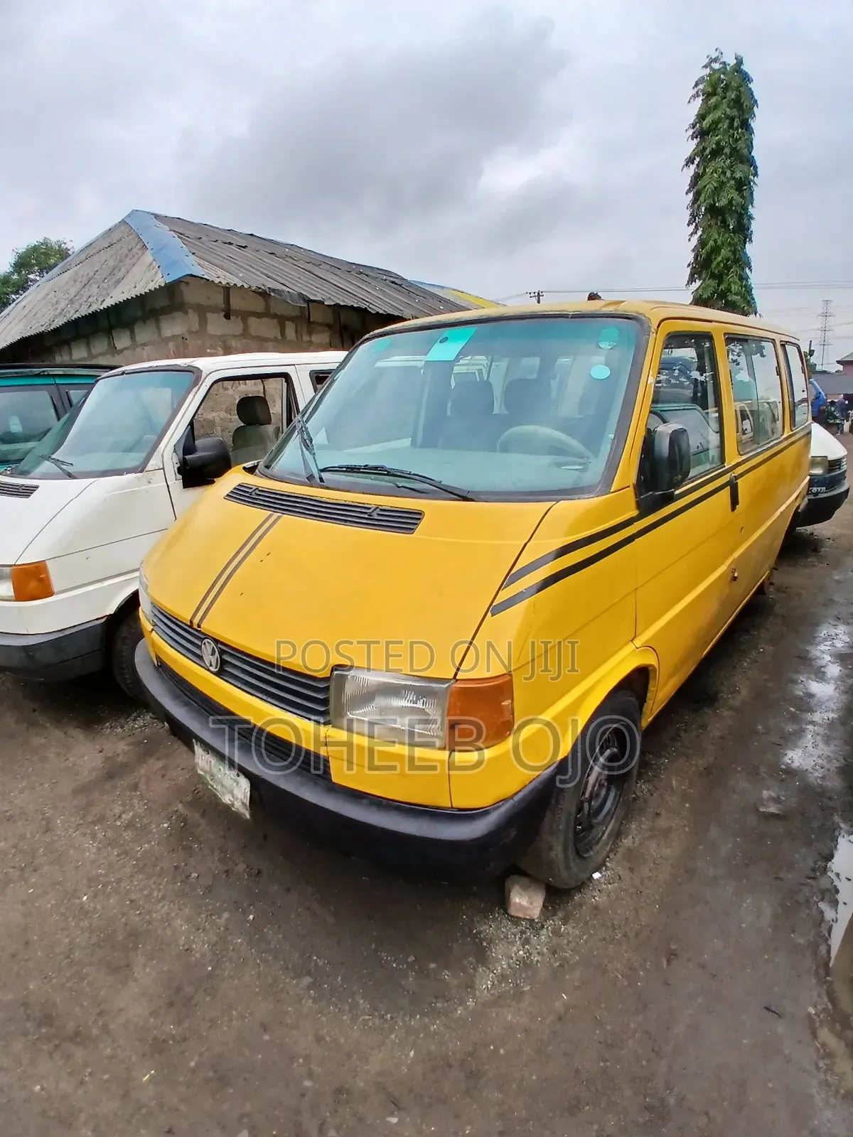 Volkswagen Transporter 1995 Yellow