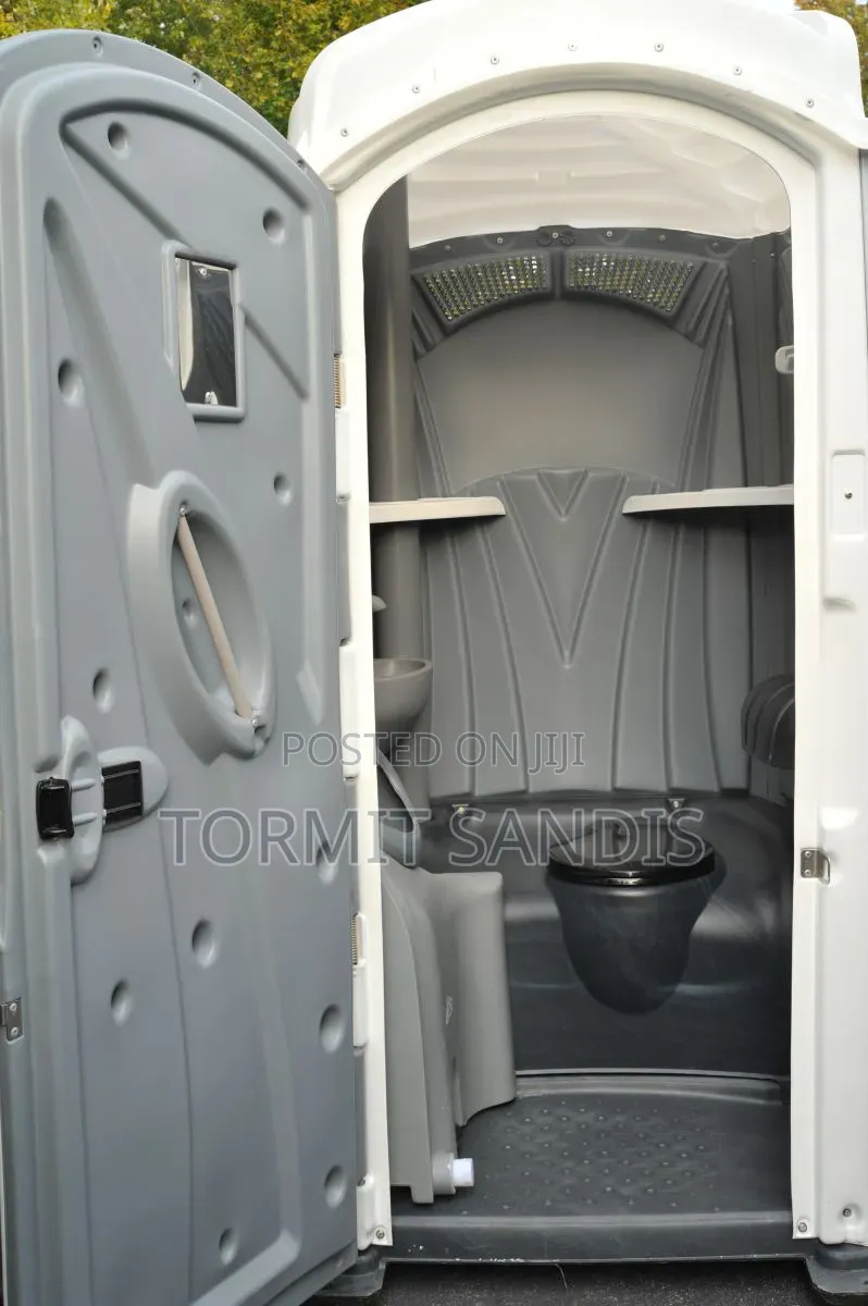 Armory Mobile Toilet