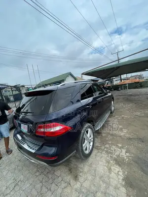 Mercedes-Benz M Class 2015 Blue
