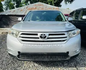 Toyota Highlander 2013 Silver