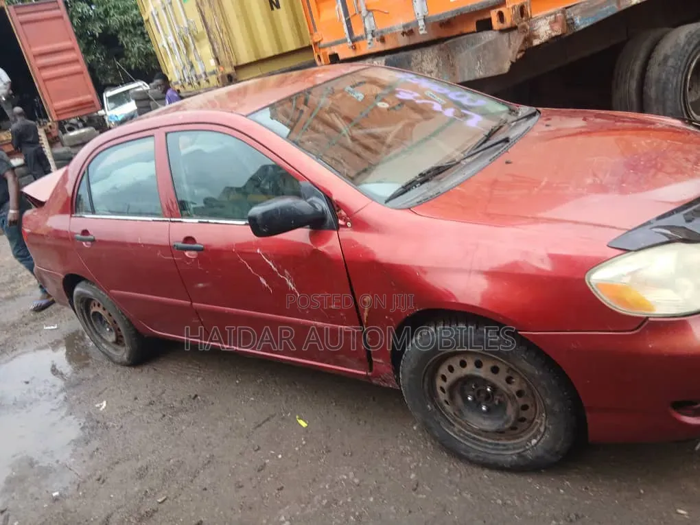 Toyota Corolla LE 2005 Orange